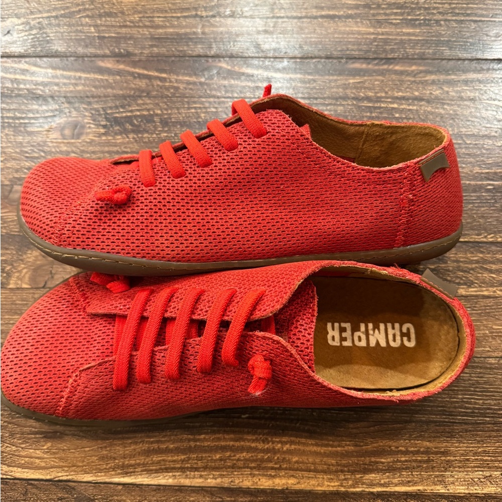 NWOT Camper leather Casual Sneakers